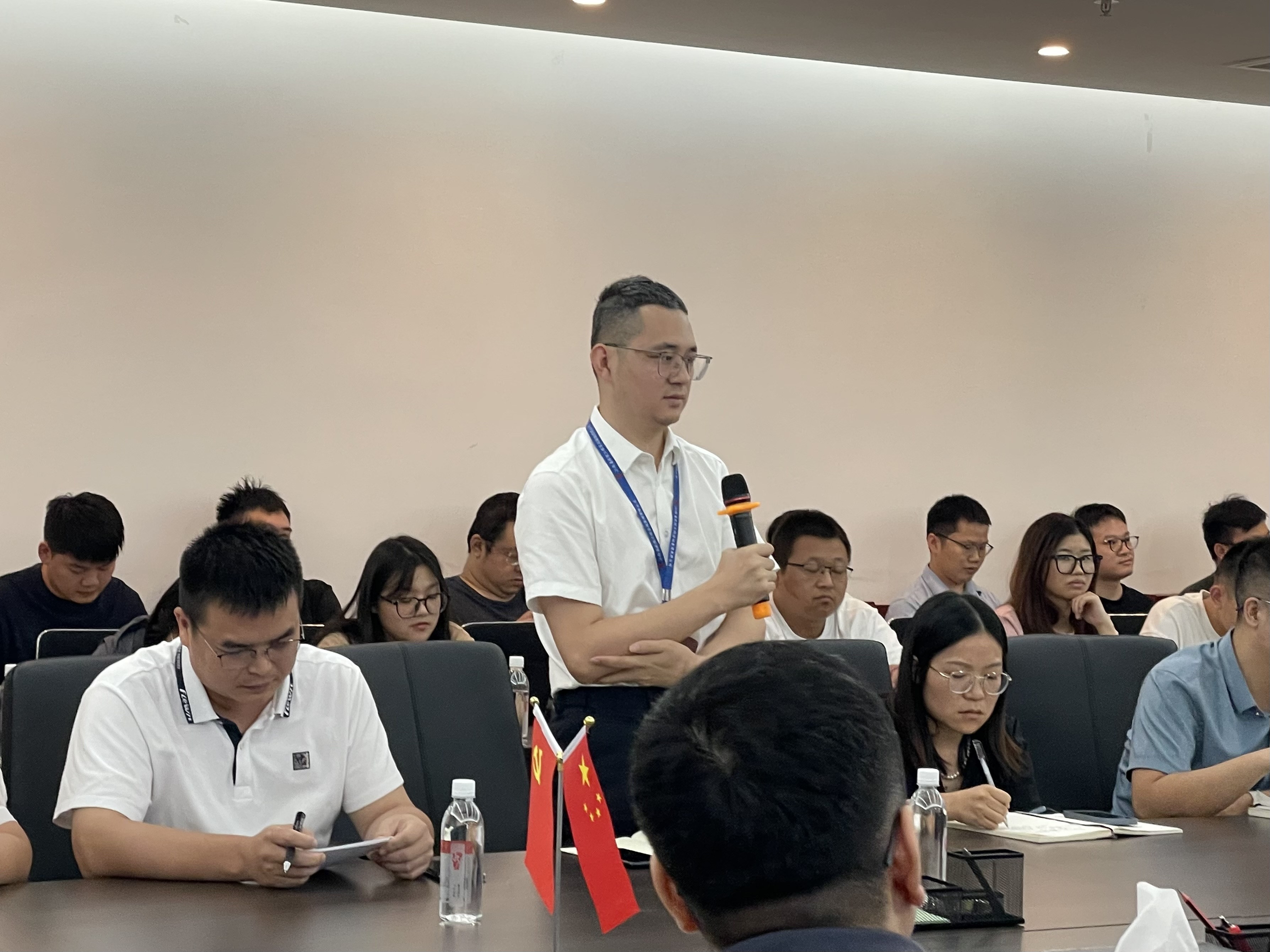 工程咨询集团召开职业生涯规划座谈交流会