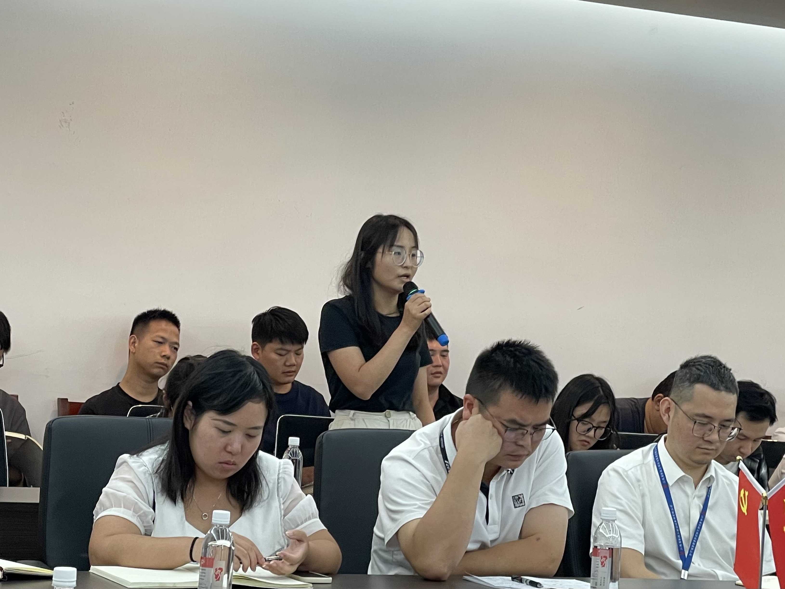 工程咨询集团召开职业生涯规划座谈交流会