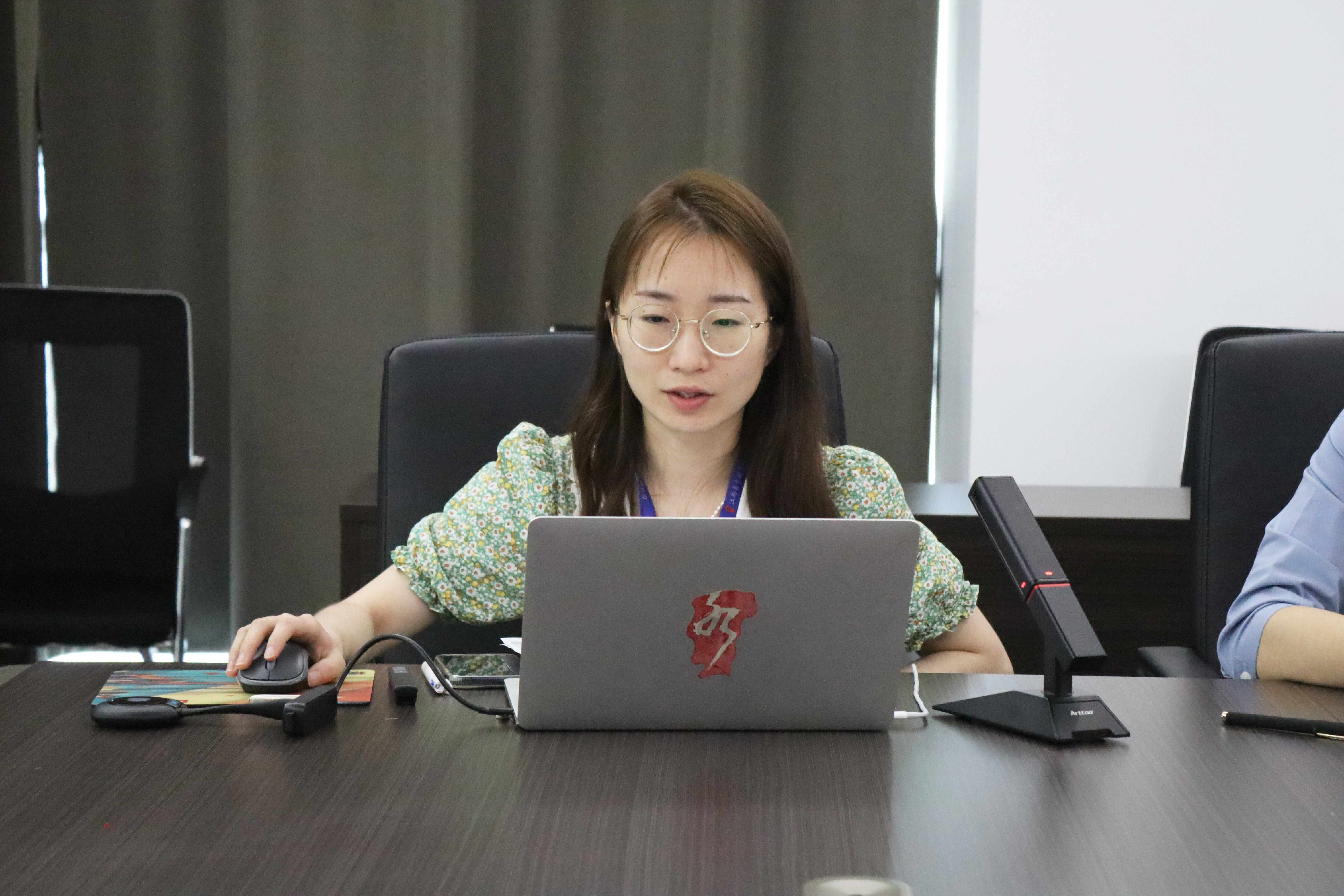 工程咨询集团召开办公室综合业务指导会